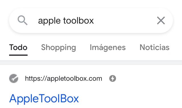 Búsqueda del sitio web “AppleToolBox” en Google desde Chrome en un móvil. Se observa el icono de un rayo al lado del enlace de AppleToolBox.